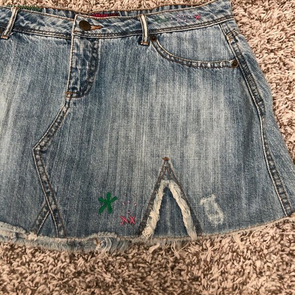 so embroidered demin skirt y2k size 11 Mini Zipper Patch Designs - Picture 2 of 9